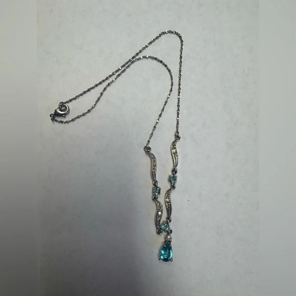 AVON Nina Ricci birthstone necklace - Picture 1 of 5